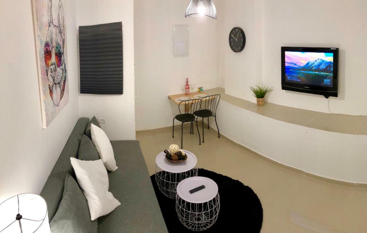 Апартаменты Gorgeous Boutique Apt!! //Prime Market Location!! Иерусалим Экстерьер фото