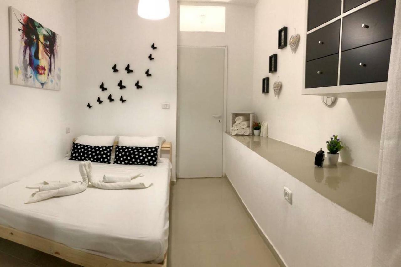 Апартаменты Gorgeous Boutique Apt!! //Prime Market Location!! Иерусалим Экстерьер фото