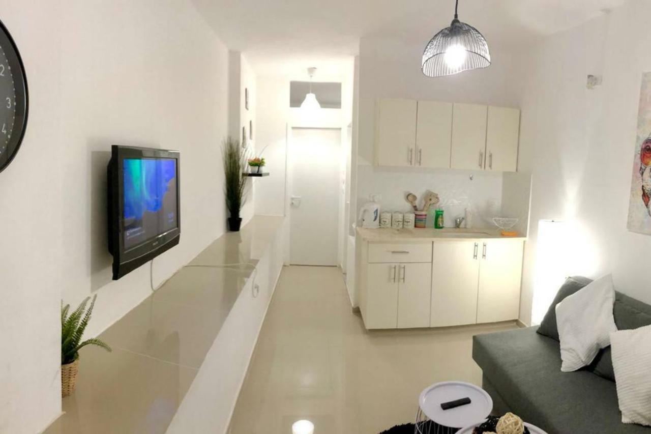 Апартаменты Gorgeous Boutique Apt!! //Prime Market Location!! Иерусалим Экстерьер фото
